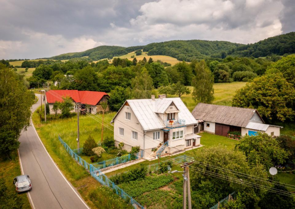 Dom so 67 árovým pozemkom, Vyšná Polianka - Predané