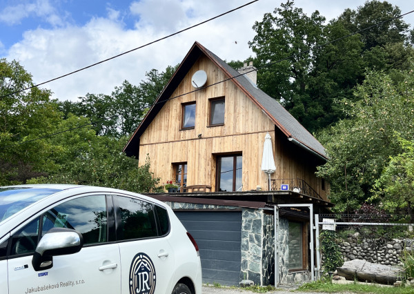 Celoročne využiteľná nehnuteľnosť na bývanie v obľúbenej lokalite Gróner v Bardejove